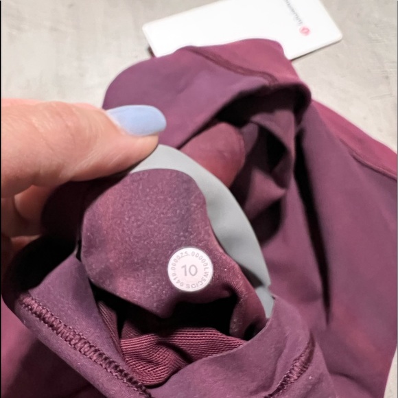 🍋🦄Lululemon In Movement Tight 25” *Everlux, NWT - Picture 6 of 12